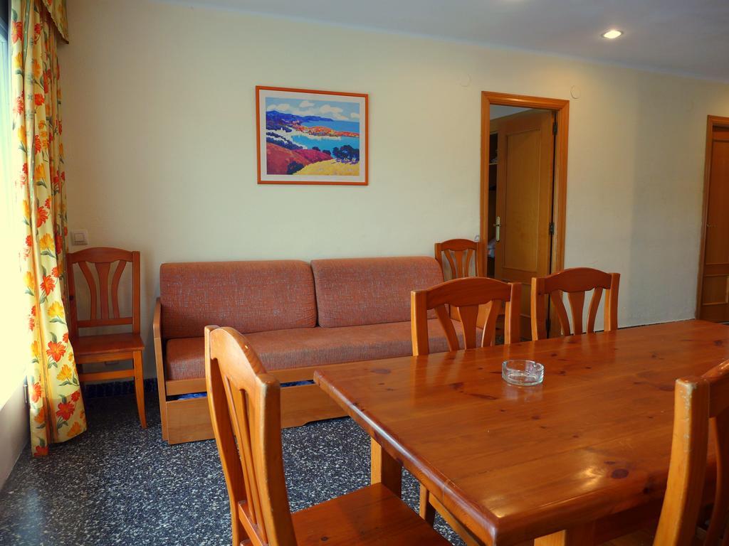 Goya Apartments ซาลอว์ ภายนอก รูปภาพ