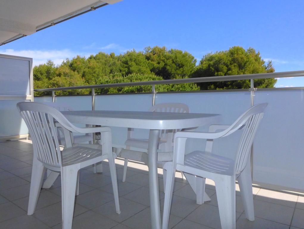 Goya Apartments ซาลอว์ ภายนอก รูปภาพ